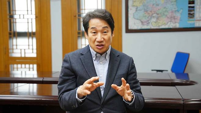 김남일 경북문화관광공사 사장은 “관광도 이제 감(感)이 아닌 데이터로 움직여야 한다”는 지론에 따라 AI 플랫폼 기반의 트렌드 분석을 정책에 녹여내고 있다. 경북문화관광공사 제공