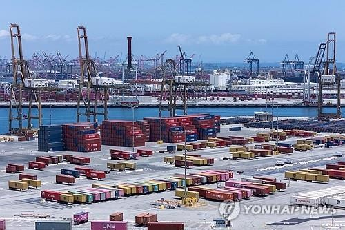미 로스앤젤레스항의 컨테이너 [로이터 = 연합뉴스]