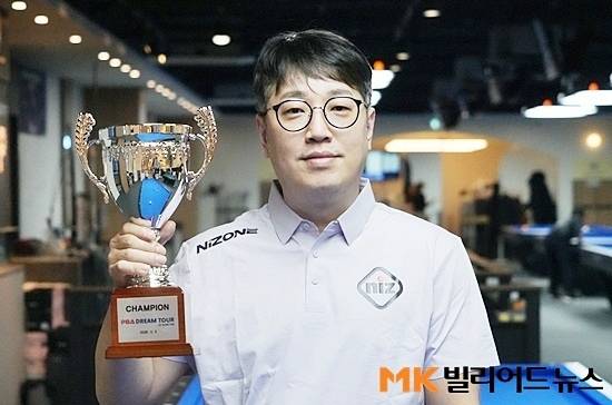 드림투어를 뛰면서 오성욱은 좌절보다 1부투어 승격이라는 꿈을 잃지 않고 당구를 사랑하는 자세로 치는 게 중요하다는 것을 깨달았다고 한다.