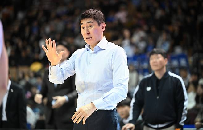 프로농구 부산 KCC 이상민 감독. KBL 제공