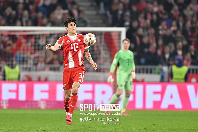 ▲ 김민재가 분데스리가에서 풀타임으로 실전 감각을 올렸다. 후반기 들어 리그에서 출전 시간이 점점 높아지고 있는 상황에서 세리에A 팀을 별들의 전쟁에서 만나자 다시 자신의 가치를 입증했다.