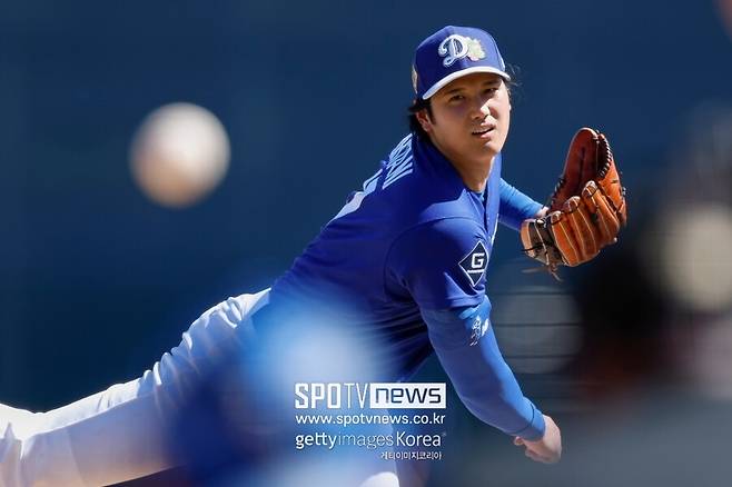 ▲ 오타니 쇼헤이가 올 시즌 첫 시범경기에서 샌프란시스코 자이언츠를 상대로 4⅓이닝 1피안타 3사사구 4탈삼진 무실점을 기록했다. 최고 구속은 99.9마일(약&nbsp;160.8km)로 측정됐다.