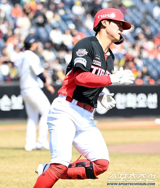 20일 대전한화생명볼파크에서 열린 KIA와 한화의 시범경기. 1회초 1사 2루 KIA 김도영이 선취 1타점 2루타를 치고 있다. 대전=허상욱 기자wook@sportschosun.com/2026.03.20/