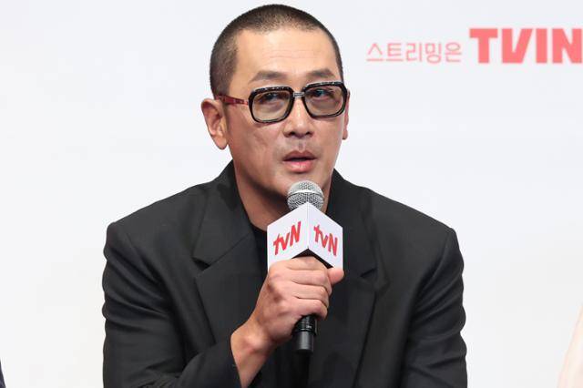 배우 하정우가 연인 차정원과의 결혼설을 언급했다. 연합뉴스