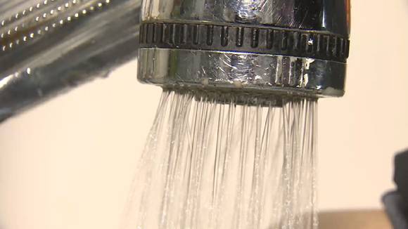 수돗물이 건강, 환경 상 이유로 생수보다 더 좋다고 한다. 사진은 본 기사 내용과 무관.  [사진=연합뉴스]