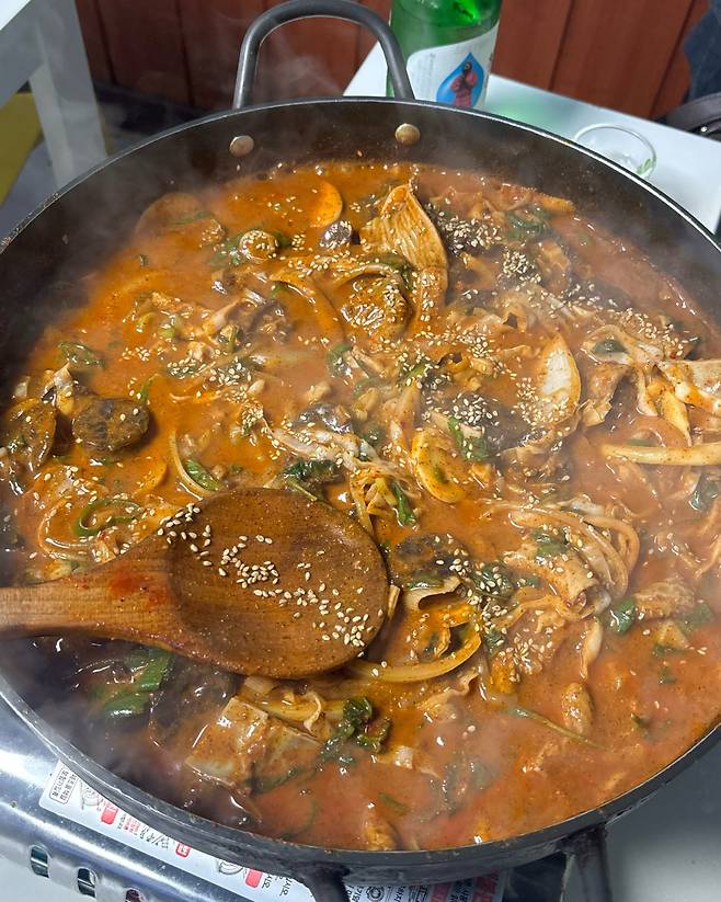 Sundae bokkeum (Samgakji Sillim Sundae Bokkeum)