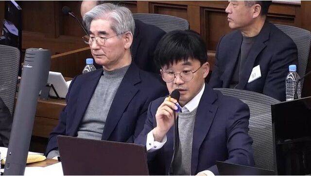 권우현 변호사. 서울중앙지법 중계 영상 캡처