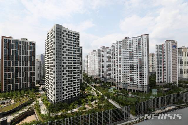 [하남=뉴시스]정병혁 기자 = 사진은 23일 경기 하남시 미사지구의 모습. 2021.06.23. jhope@newsis.com