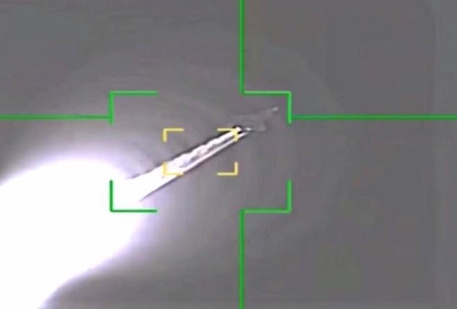 이란 이슬람혁명수비대(IRGC)는 19일(현지시간) 미군의 5세대 스텔스 전투기인 F-35 전투기를 조준 공격하는 데 성공했다고 밝혔다. 2026.3.19 이란 혁명수비대 자료