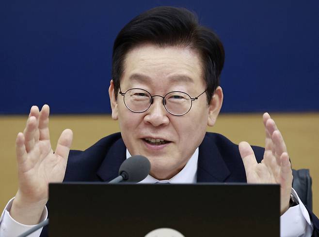 이재명 대통령이 지난해 12월16일 정부세종청사에서 열린 국무회의에서 발언하고 있다. ⓒ연합뉴스