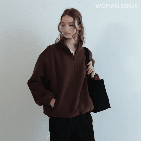 플리소 소재의 브라운 집업 12만9천원 아르토