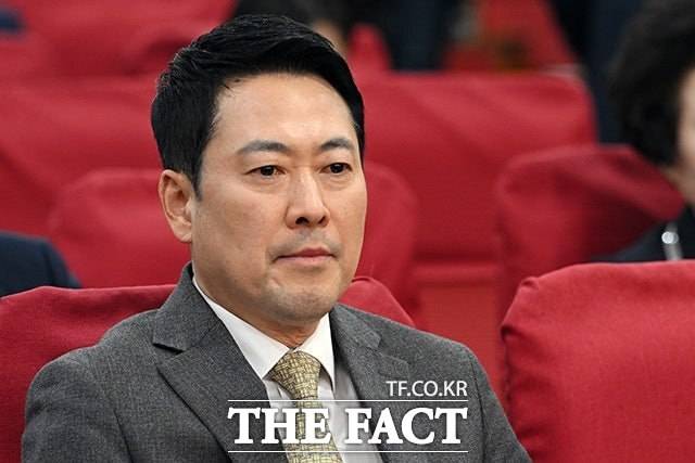 이 위원장의 '전기충격'식 컷오프에 장동혁 대표를 비롯한 당 지도부 사이에서는 당혹스러운 기류가 감지됐다. 사진은 장 대표./ 남용희 기자