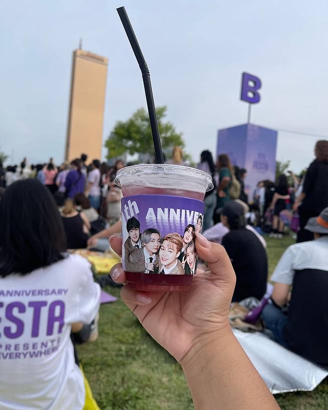 BTS 10주년 행사 당시 서울 여의도 한강공원에서 열린 페스타 모습./독자 제공