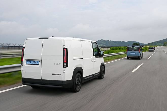 기아 PV5 카고와 패신저. 사진=기아