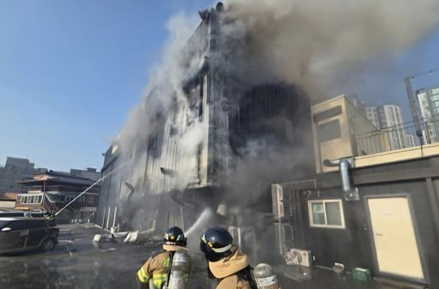 화재 발생 현장. 경기도소방재난본부 제공.