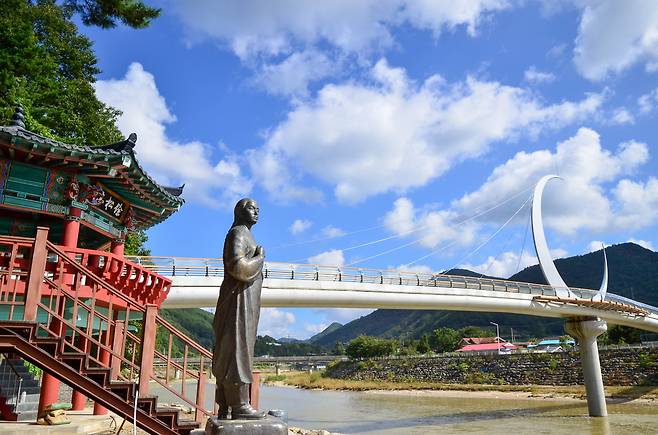 정선아리랑의 고향 아우라지. 정선은 ‘왕사남’의 영월과 동강을 나눈다.