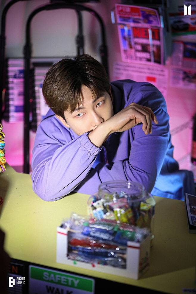 그룹 방탄소년단 리더 RM. 방탄소년단 공식 페이스북