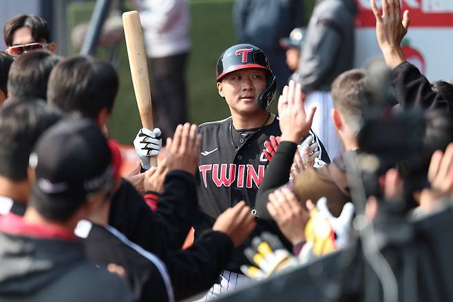 ▲ LG 이재원은 20일 SSG전에서 홈런을 추가하며 시범경기 홈런 공동 1위가 됐다. ⓒ LG 트윈스