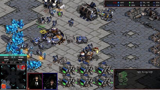 다크템플러 2기에 무너진 이아깽.