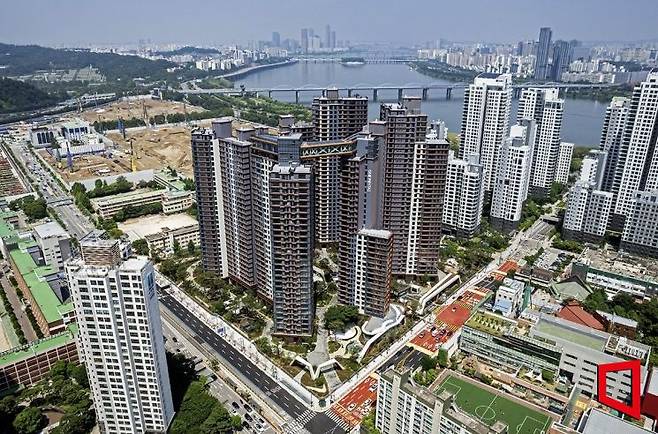 서울 서초구 래미안 원펜타스 전경