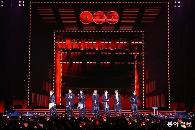 21일 오후 ‘BTS 컴백 라이브: 아리랑’으로 서울 광화문광장 무대에 오른 방탄소년단(BTS). 빅히트뮤직 제공