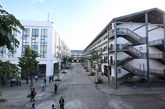 캄보디아 프놈펜 인근 온라인 스캠 범죄단지인 태자단지. 2025.10.16/뉴스1