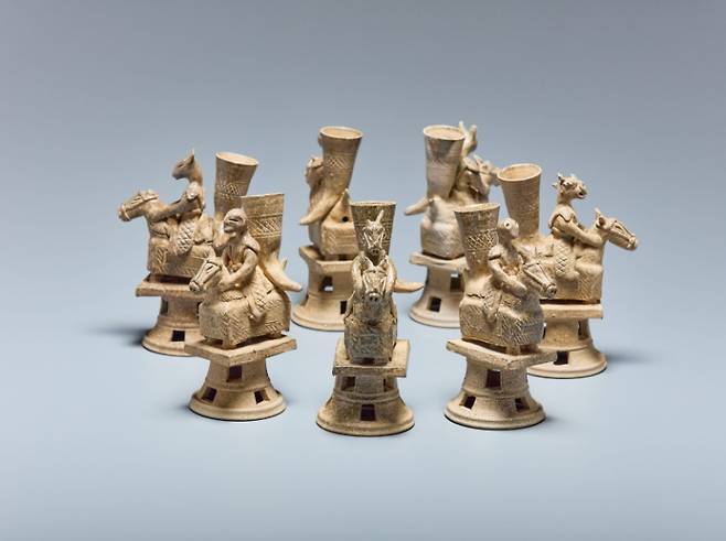 ▲ '도기 말 탄십이지신상' [동곡뮤지엄]