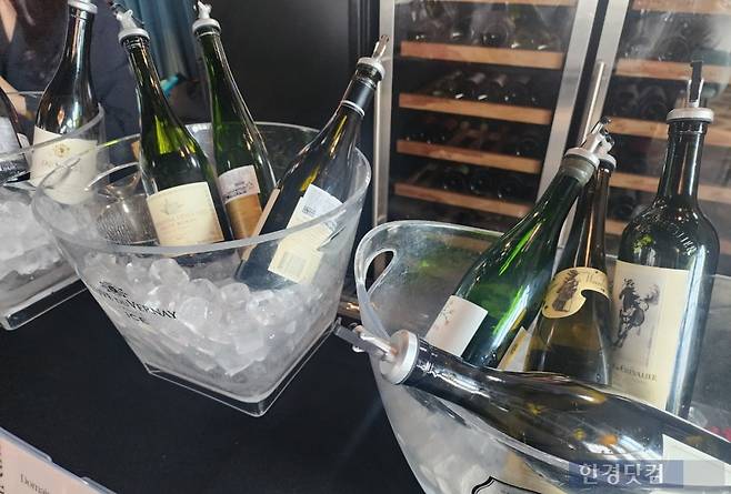 제임스 서클링 TOP 100 스페셜 테이스팅 시음회에서 선보인 와인들. 사진=오세성 기자