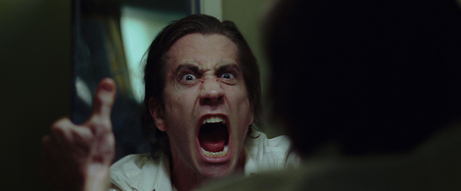 소시오패스 주인공을 다룬 영화 나이트 크롤러(2014).