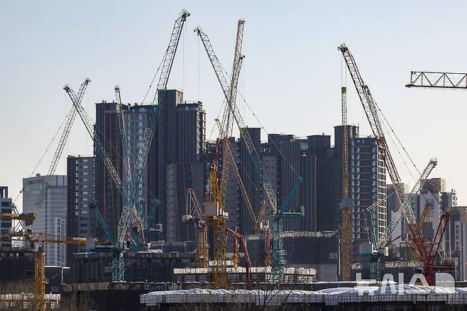 [서울=뉴시스] 서울시내 아파트 건설현장. photo@newsis.com