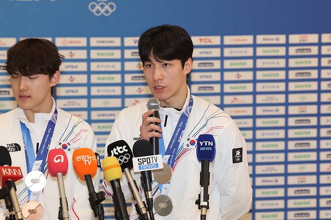 ▲ 황대헌이 긴 침묵을 깨고 전면 대응에 나설 조짐이다. 한국판 위키백과인 나무위키에 자신과 관련된 특정 문서들에 대한 삭제 요청을 했다. 해당 플래폼은 문서 열람 차단 임시조치를 택했다. ⓒ연합뉴스