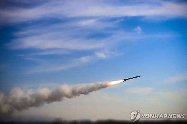 이란 이슬람혁명수비대 미사일 발사 훈련 [EPA/혁명수비대 제공 연합뉴스 자료사진 재판매 및 DB 금지]