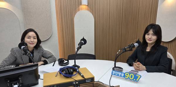 문희정 국제정치평론가(오른쪽), 박주언 앵커 2026.3.23 [경인방송 시사뉴스팀]