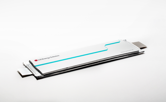 LG에너지솔루션 ESS용 LFP 롱셀 배터리. LG에너지솔루션 제공.