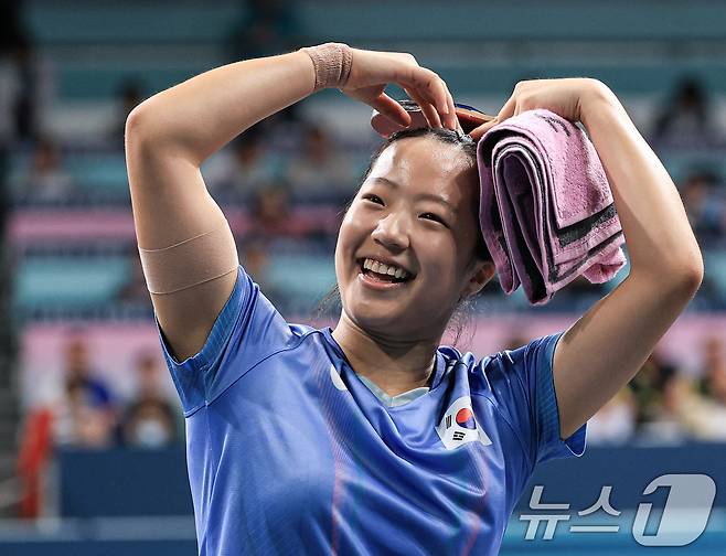 대한민국 탁구 대표팀 신유빈이 여자배구 GS칼텍스 홈 경기 시구자로 나선다.. 2024.8.1 ⓒ 뉴스1 박정호 기자