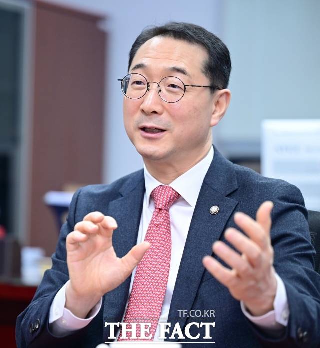 김건 국민의힘 의원이 "우리가 전쟁에 직접적으로 휘말리지 않으면서도, 국제 사회와 협력해 자유 통항 체제를 만들어가는 실질적인 방향을 고민해야 한다"고 밝혔다. /국회=남윤호 기자