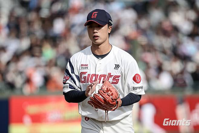 롯데 자이언츠 신인 투수 박정민(23)이 시범경기 무피안타 행진을 이어가며 개막 엔트리 진입 가능성을 높였다.&nbsp;