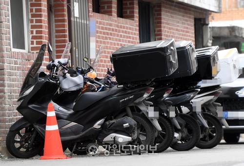 ▲ 배달오토바이. [강원도민일보 자료사진] *기사와 직접적인 연관이 없는 사진입니다.