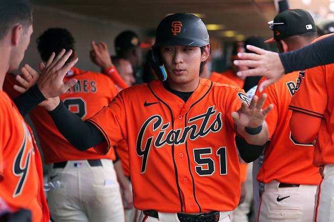 샌프란시스코 자이언츠의 이정후가 한국 메이저리거 가운데 유일하게 정규 시즌 개막전에 나설 것으로 보인다. AP연합뉴스