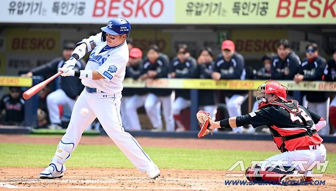 24일 대구삼성라이온즈파크에서 열린 KIA와 삼성의 시범경기. 2회말 삼성 최형우가 KIA 올러의 투구에 헛스윙 삼진을 당하고 있다. 대구=허상욱 기자wook@sportschosun.com/2026.03.24/