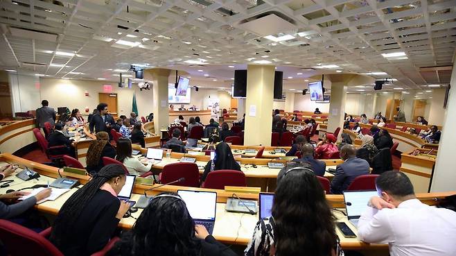 IWPG가  지난 11일(현지시간) 주유엔 아프리카연합(AU) 대표부에서 AU 산하 여성교육기관인 CIEFFA와 공동으로 제70차 유엔 여성지위위원회(CSW70) 사이드 이벤트를 개최하고 있다.