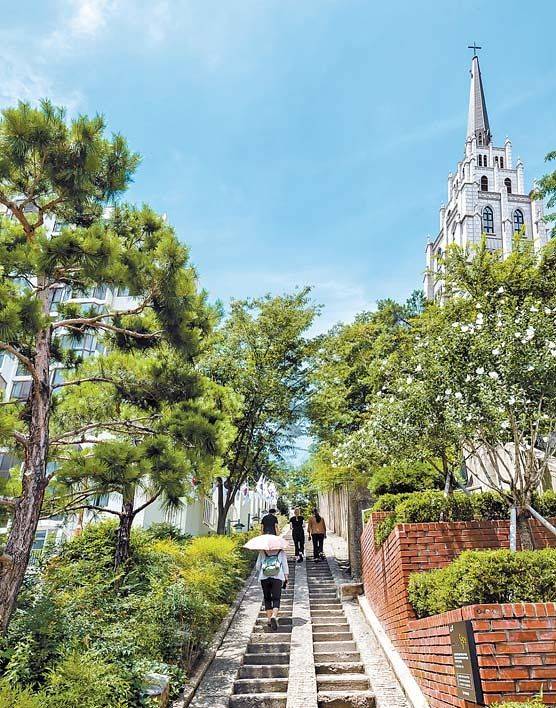 드라마 ‘김비서가 왜 그럴까’ 촬영지인 중구 동산동의 3·1 만세운동길. [사진 대구시]