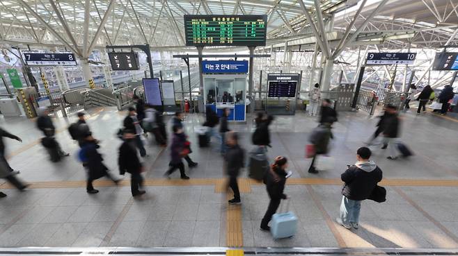 지난달 18일 오전 서울 용산구 KTX서울역 모습. / 사진 = 뉴시스