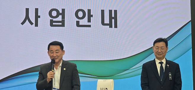 서철모 서구청장이 축사하고 있다.                                                                            사진 한성일 기자