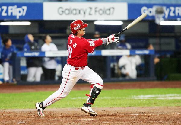 고명준은 올 시즌 17홈런으로 커리어 최다 홈런을 경신했다. (사진=SSG)