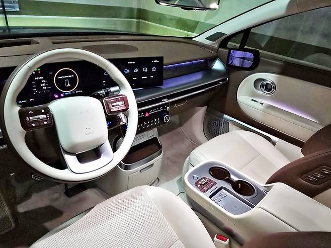 아이오닉9 1열./사진: 강주현 기자