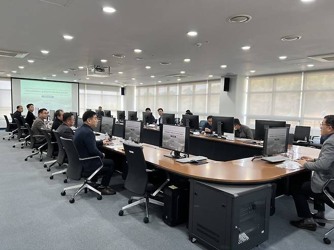 「거제 공항배후도시 경제자유구역 지정 타당성 검토 용역」 착수보고회 모습. 사진/거제시