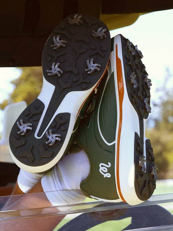 남성 전용 스파이크 골프화 '투어1'은 라운드 내내 이어지는 편안한 착화감과 함께 강력한 스윙에도 하체를 안정적으로 지지하도록 설계된 퍼포먼스 골프화다.(말본, 투어1 골프화 출시). /사진=말본