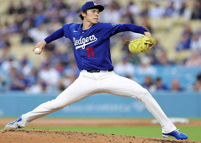 LOS ANGELES, CALIFORNIA - MARCH 23: Roki Sasaki #11 of the Los Angeles Dodgers throws against the Los Angeles Angels in the second inning of play in a spring training game at Dodger Stadium on March 23, 2026 in Los Angeles, California.   Ronald Martinez/Getty Images/AFP (Photo by RONALD MARTINEZ / GETTY IMAGES NORTH AMERICA / Getty Images via AFP)







<저작권자(c) 연합뉴스, 무단 전재-재배포, AI 학습 및 활용 금지>