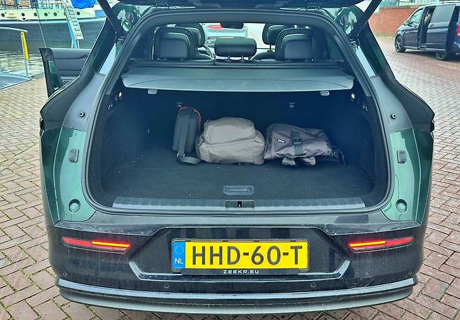 지커 7X 트렁크 공간 / 출처=IT동아